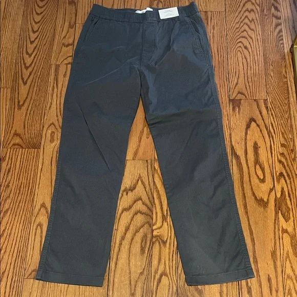 Hollister Men's medium straight pull on pant charcoal NWT - Picture 1 of 4